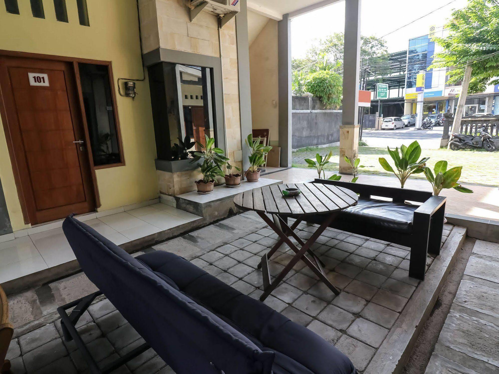 Super Oyo 91495 Hotel Indah Residence Denpasar Exteriér fotografie