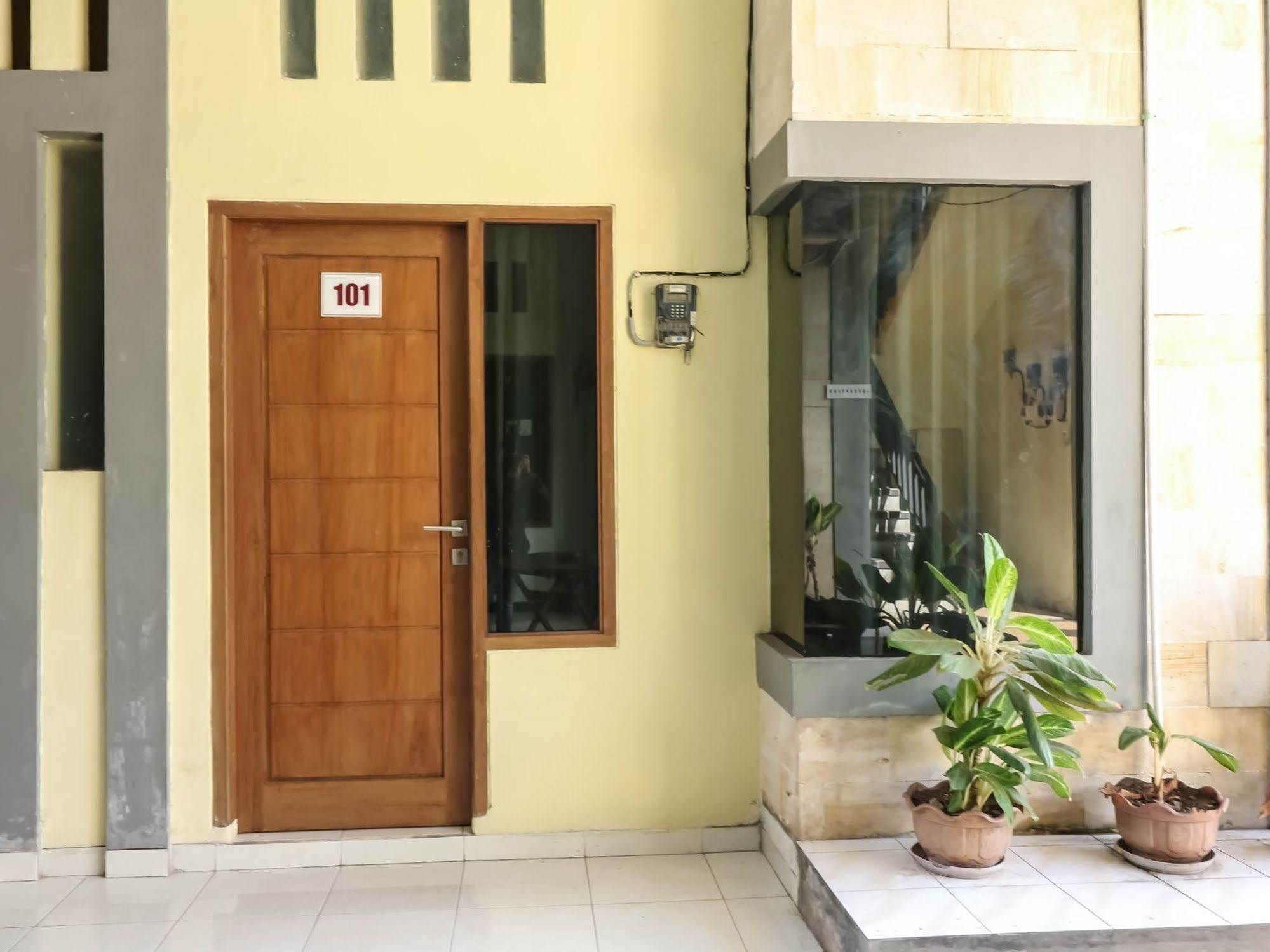 Super Oyo 91495 Hotel Indah Residence Denpasar Exteriér fotografie