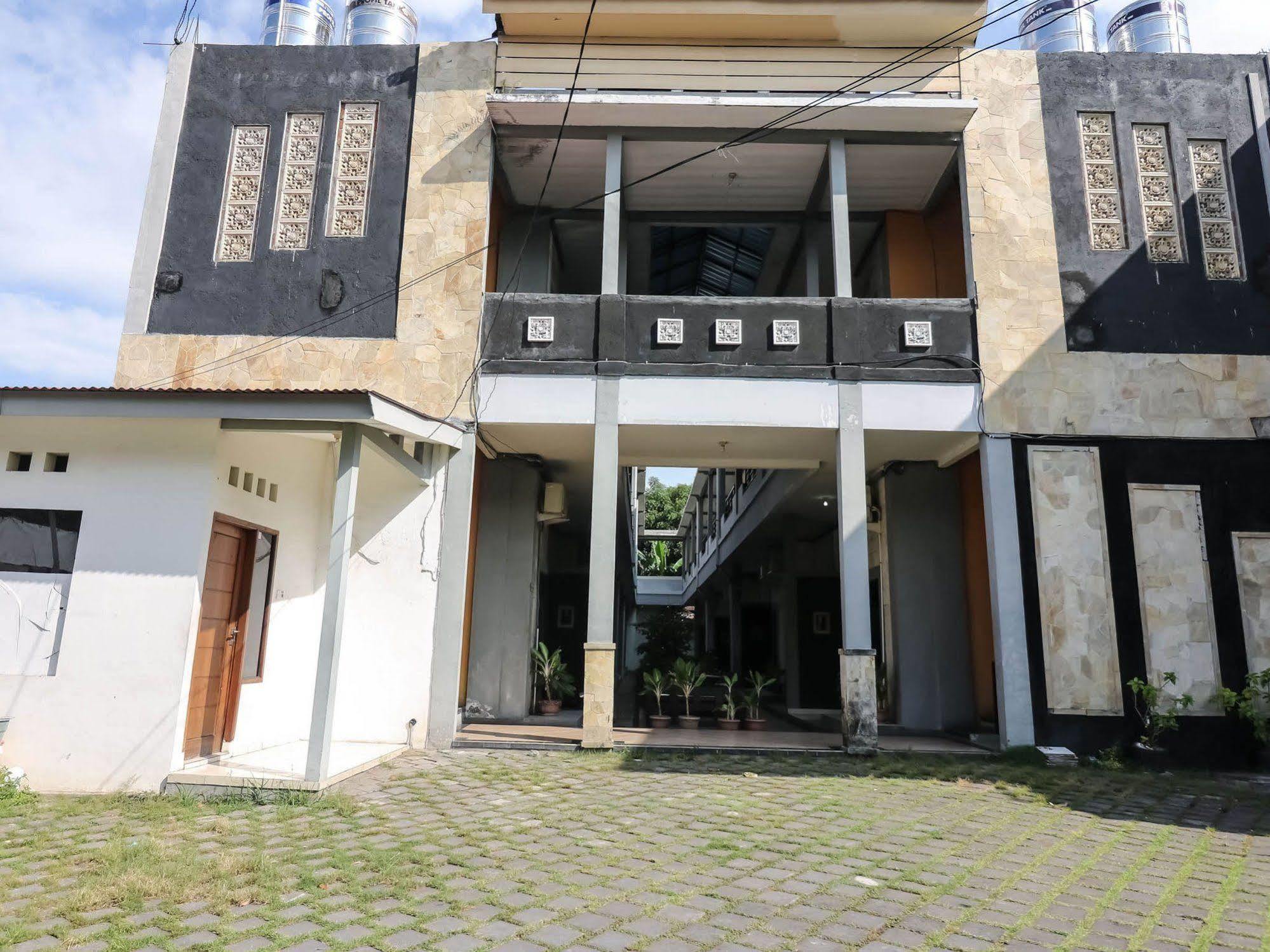 Super Oyo 91495 Hotel Indah Residence Denpasar Exteriér fotografie