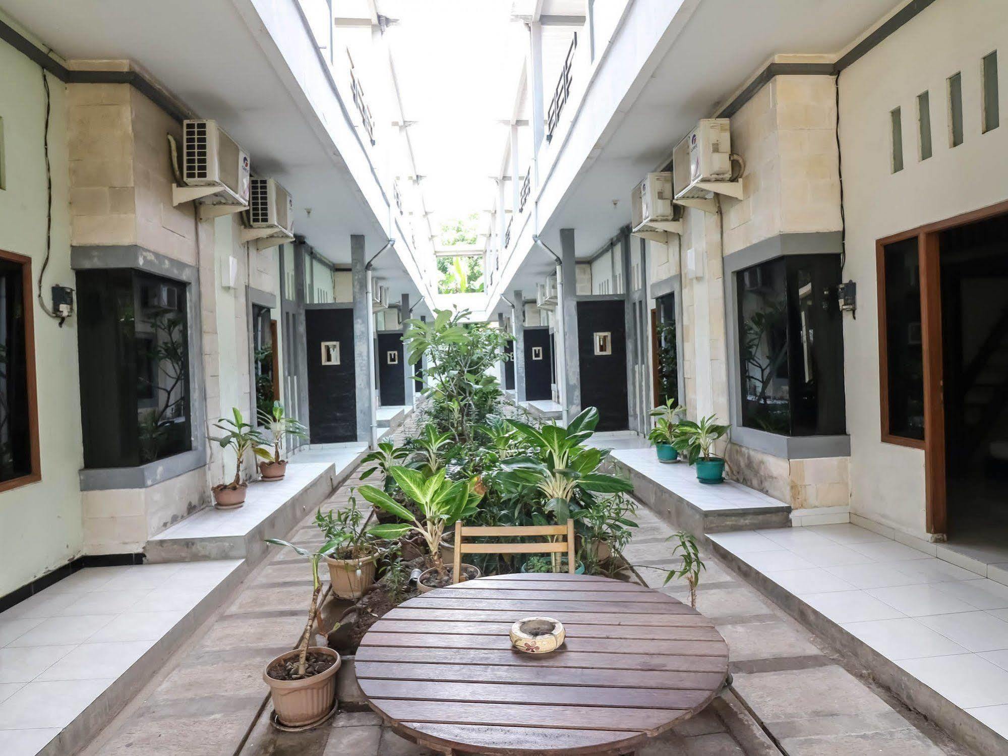 Super Oyo 91495 Hotel Indah Residence Denpasar Exteriér fotografie