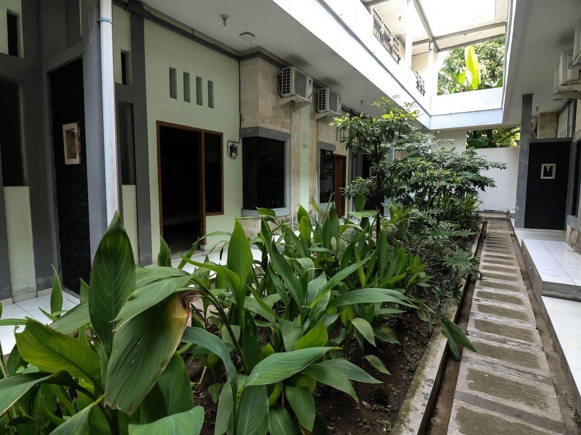 Super Oyo 91495 Hotel Indah Residence Denpasar Exteriér fotografie